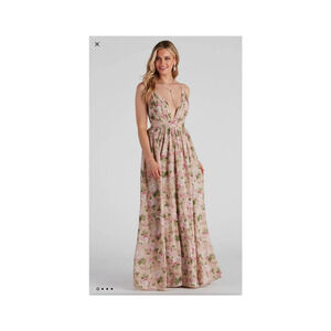 Windsor Dusty Pink Floral Dress Size M